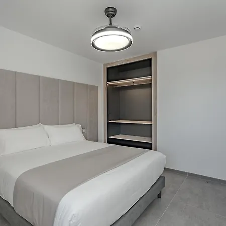 New Modern With Heated Pool