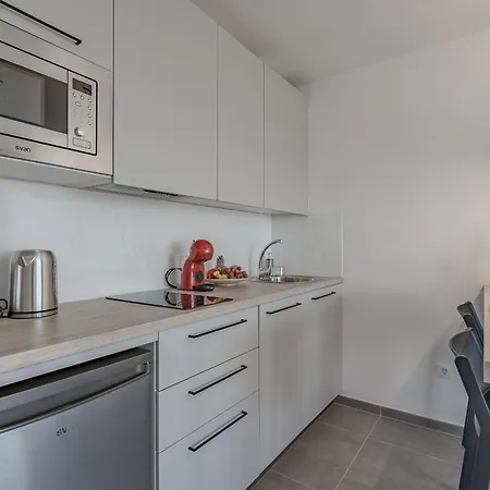 Apartment New Modern With Heated Pool Costa Adeje (Tenerife)